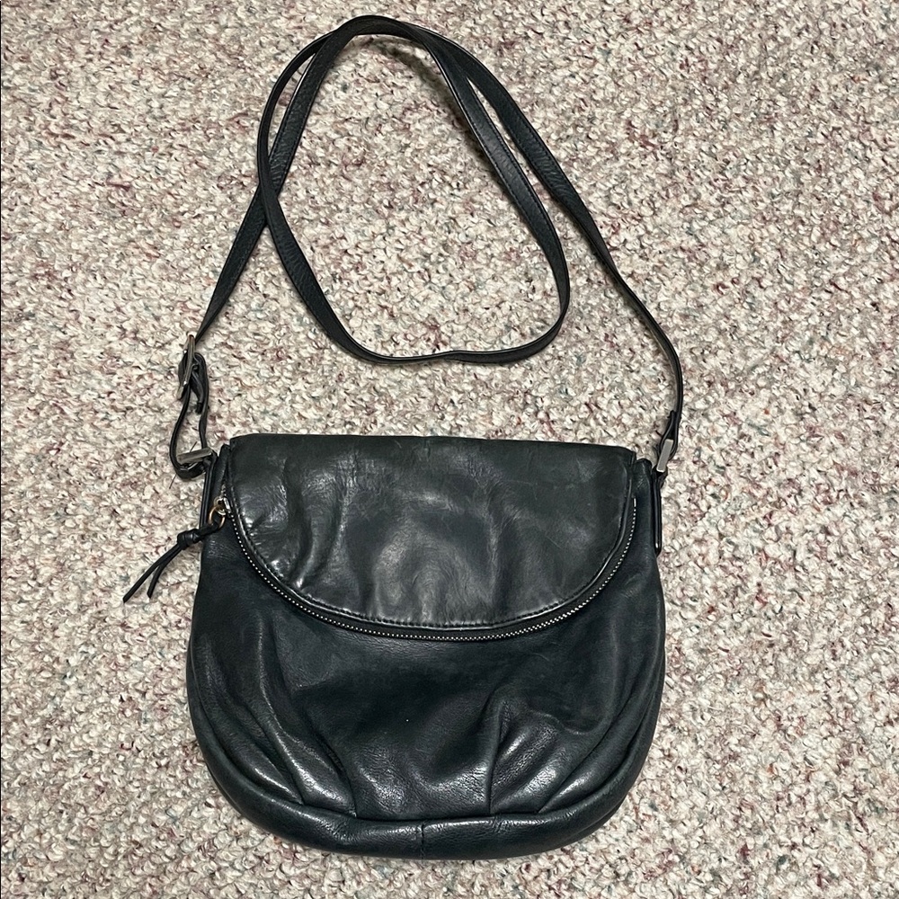 Margot Black Leather flap top Crossbody/sholder Bag - Women